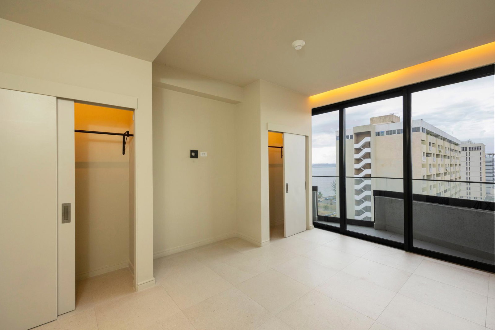 Nineteenth image of 1204-2-4 King Street in Kingston 1, Kingston, Jamaica - property is For Rent