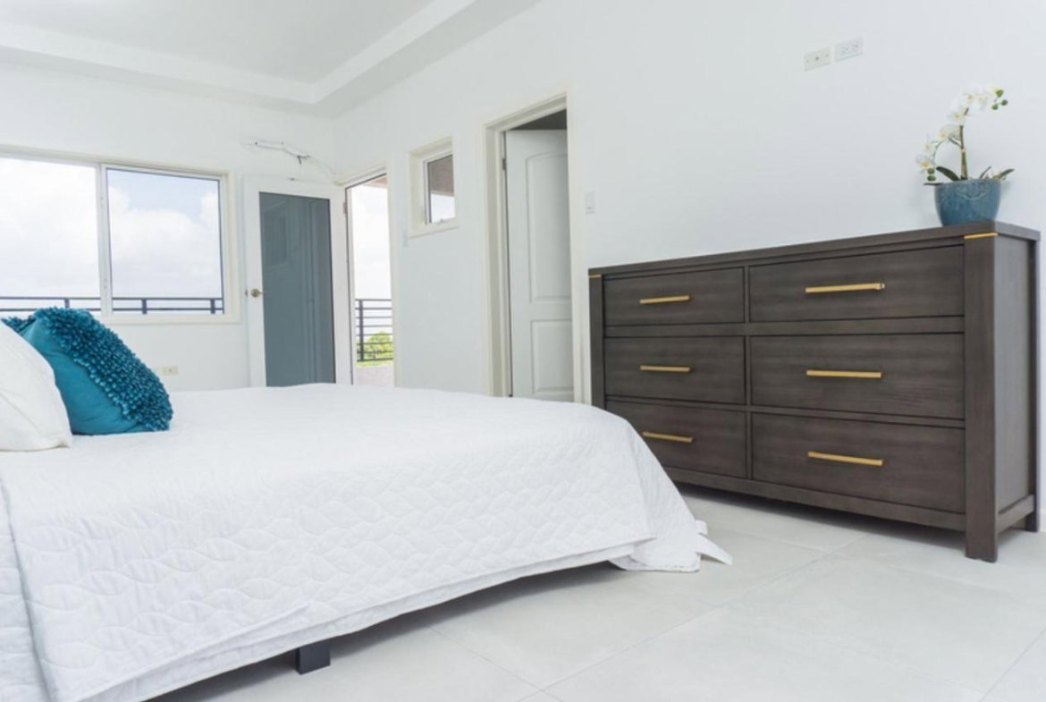 Eleventh image of 28-39 University Crescent in Kingston 6, St. Andrew, Jamaica - property is For Rent