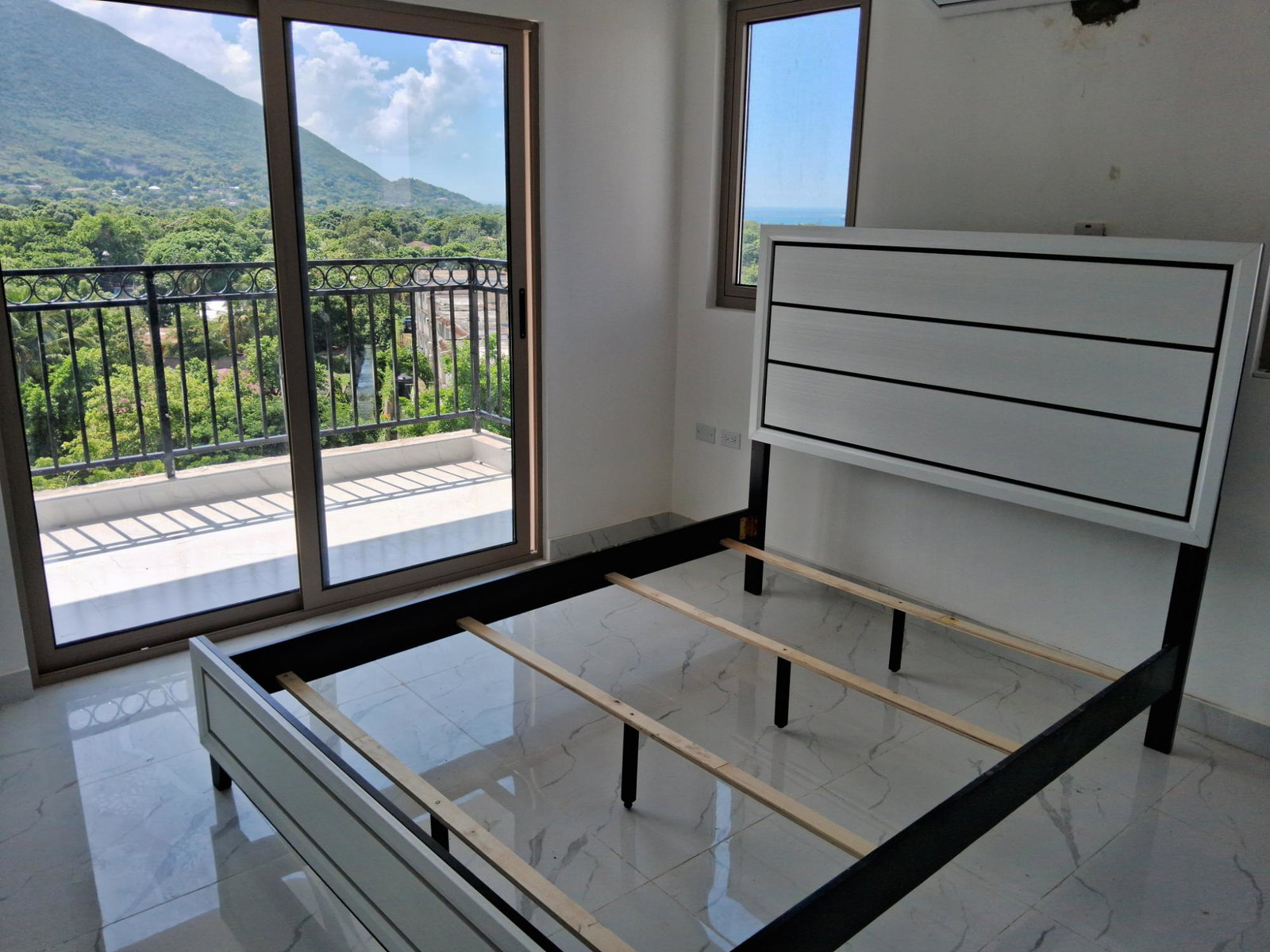Luxury-Penthouse-Apartment-for-Sale-in-St.-Andrew-Jamaica Eighth image of Pha3-50 1/4 Deanery Road in Vineyard Town, St. Andrew, Jamaica - property is For Sale