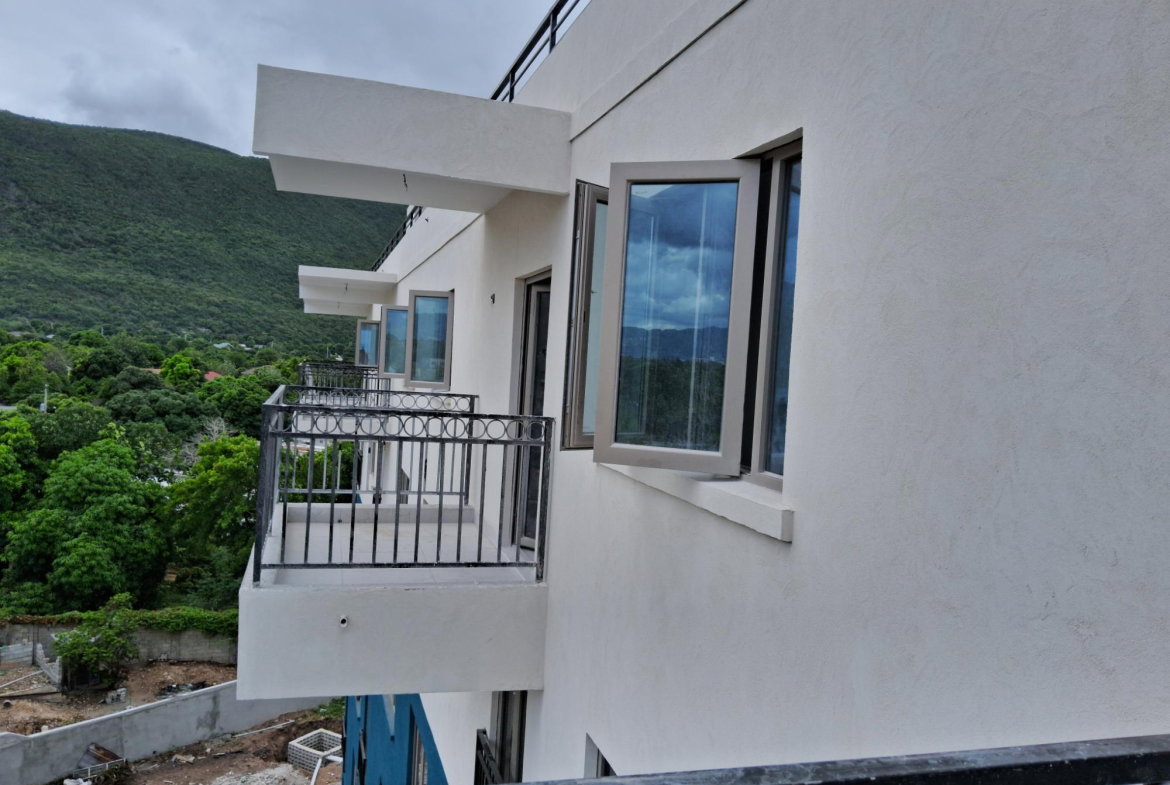 Tenth image of Pha6-50 1/4 Deanery Road in Kingston 3, St. Andrew, Jamaica - property is For Sale