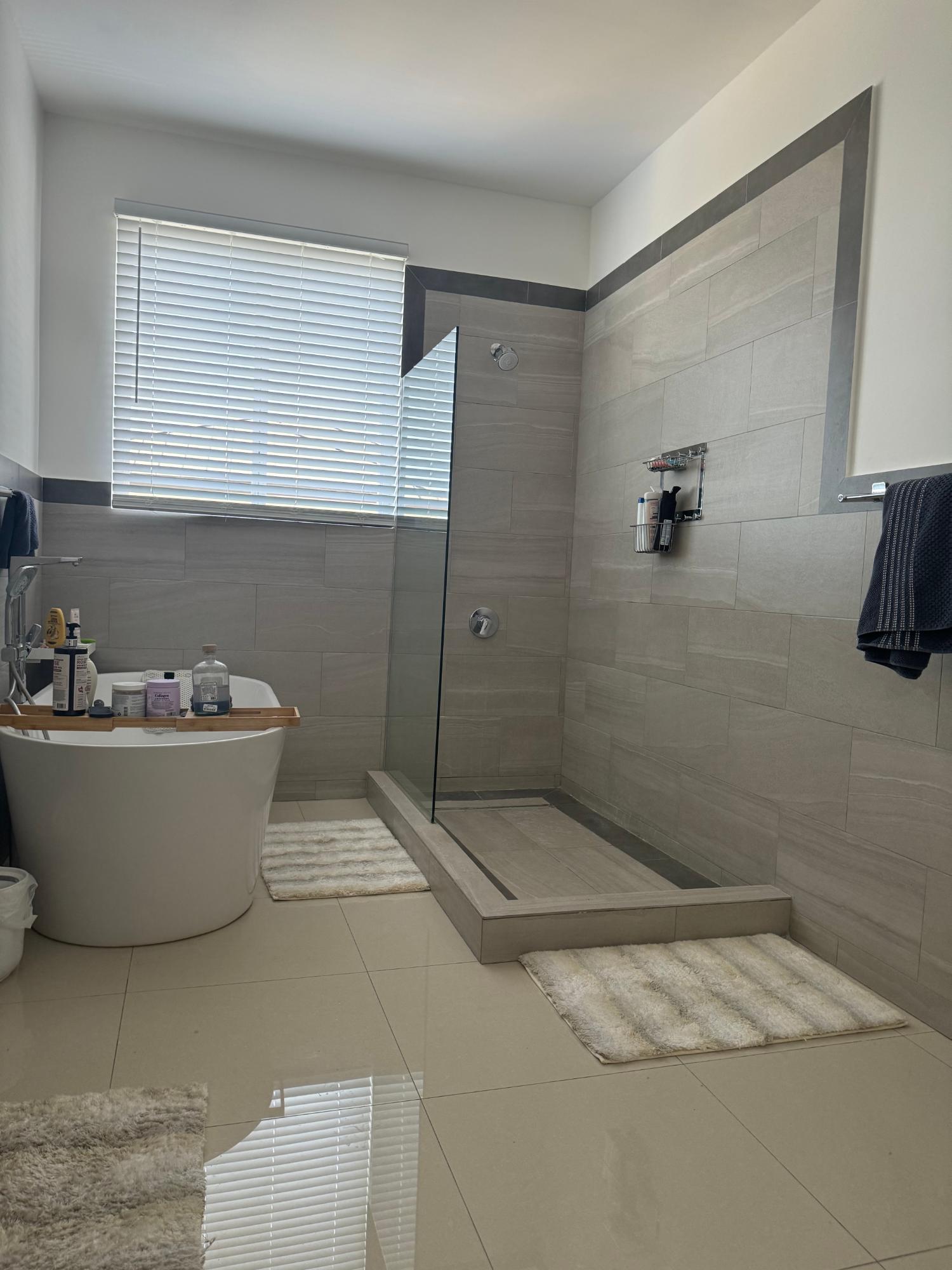 Fourteenth image of 16-7 Degenhart cl Millsborough in Kingston 6, St. Andrew, Jamaica - property is For Rent