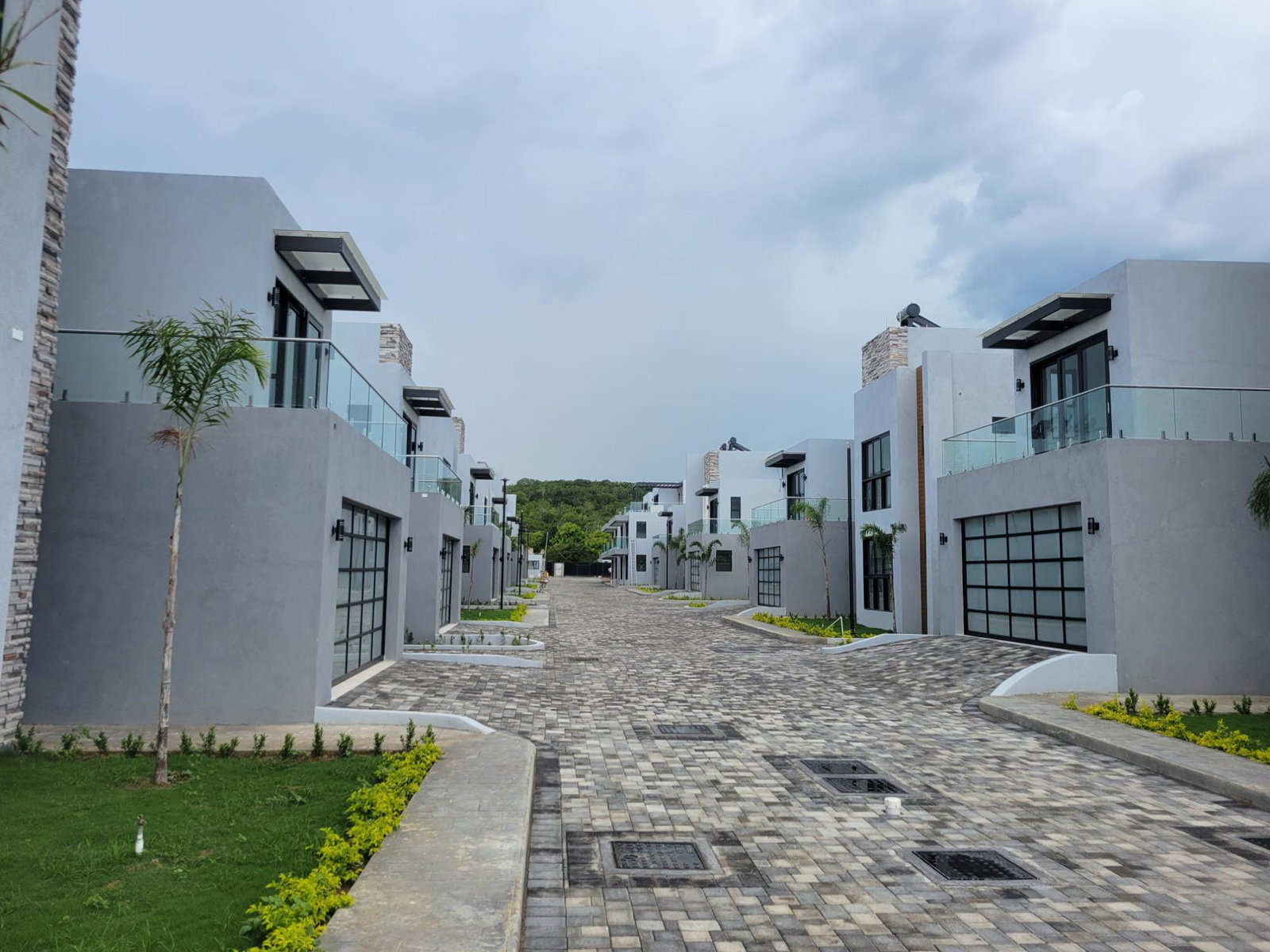 Fifth image of 6-42 Queens Crescent Drive in Discovery Bay, St. Ann, Jamaica - property is For Sale