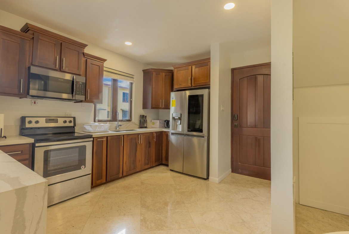 Eighth image of 27-6 Ottawa Avenue in Kingston 6, St. Andrew, Jamaica - property is For Rent
