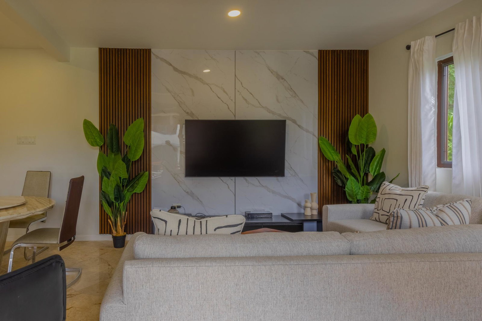 Luxury-Split-Level-Apartment-for-Rent-in-Jamaica-Stunning-Views Tenth image of 27-6 Ottawa Avenue in Kingston 6, St. Andrew, Jamaica - property is For Rent