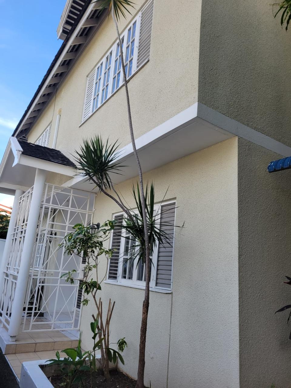 Luxury-Townhouse-for-Sale-in-Kingston-6-Forte-Paddington Fifth image of t h 1-51 Paddington Terrace in Kingston 6, St. Andrew, Jamaica - property is For Sale