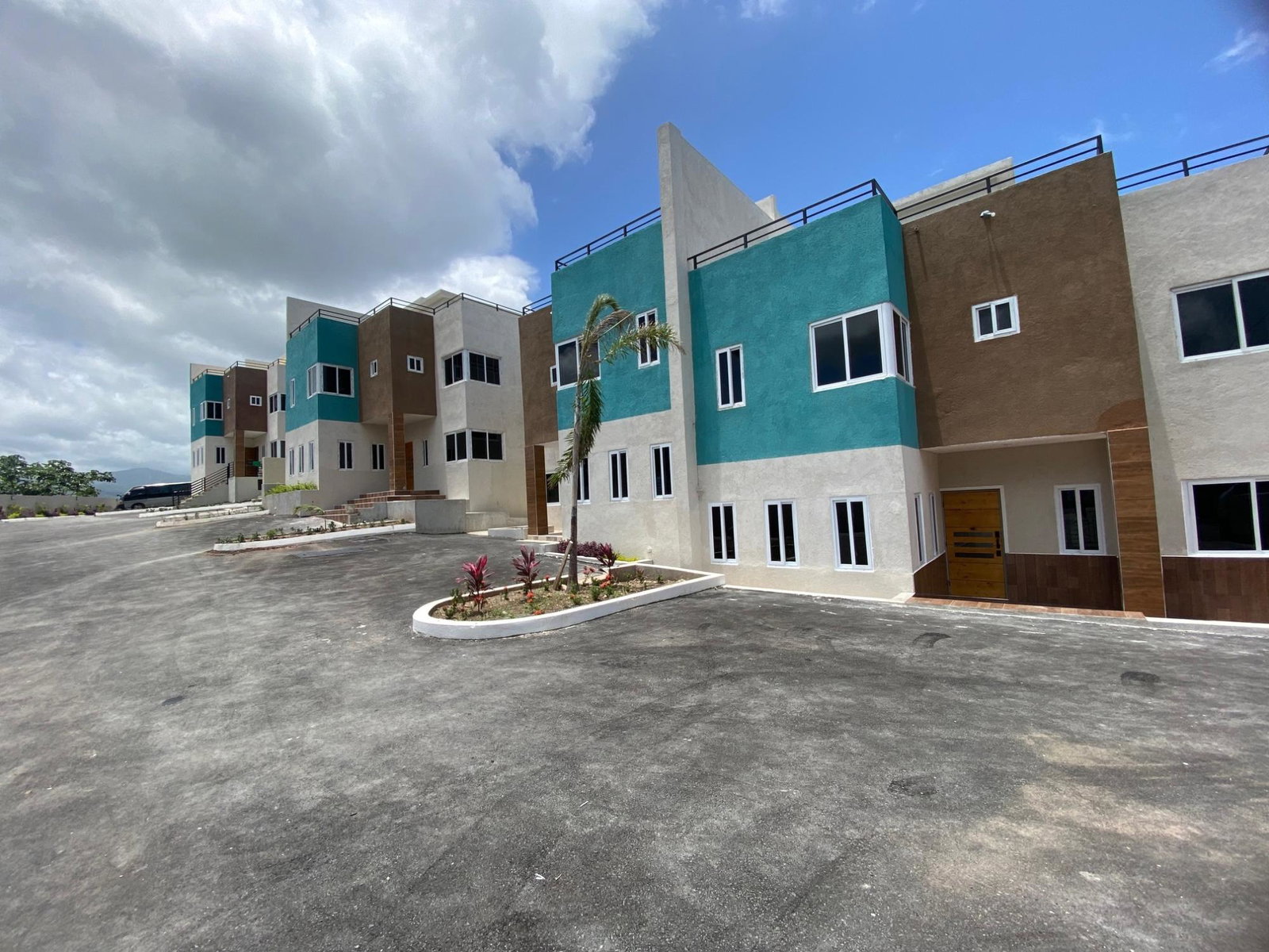 Luxury-Townhouses-for-Sale-in-West-Kirkland-Heights-Vista-Brentwood Fifth image of 2-6 Brentwood Terrace, West k in Kingston 19, St. Andrew, Jamaica - property is For Sale