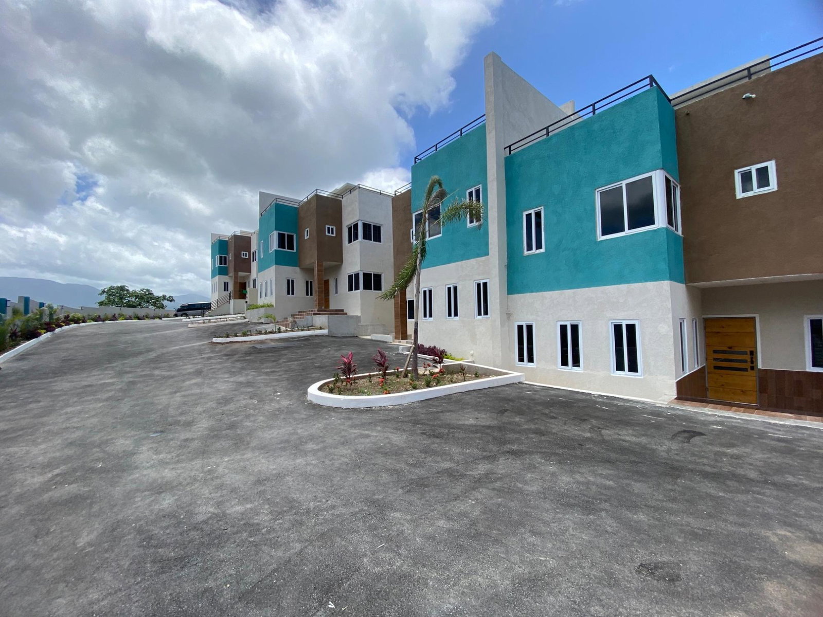 Luxury-Townhouses-for-Sale-in-West-Kirkland-Heights-Vista-Brentwood First image of 2-6 Brentwood Terrace, West k in Kingston 19, St. Andrew, Jamaica - property is For Sale