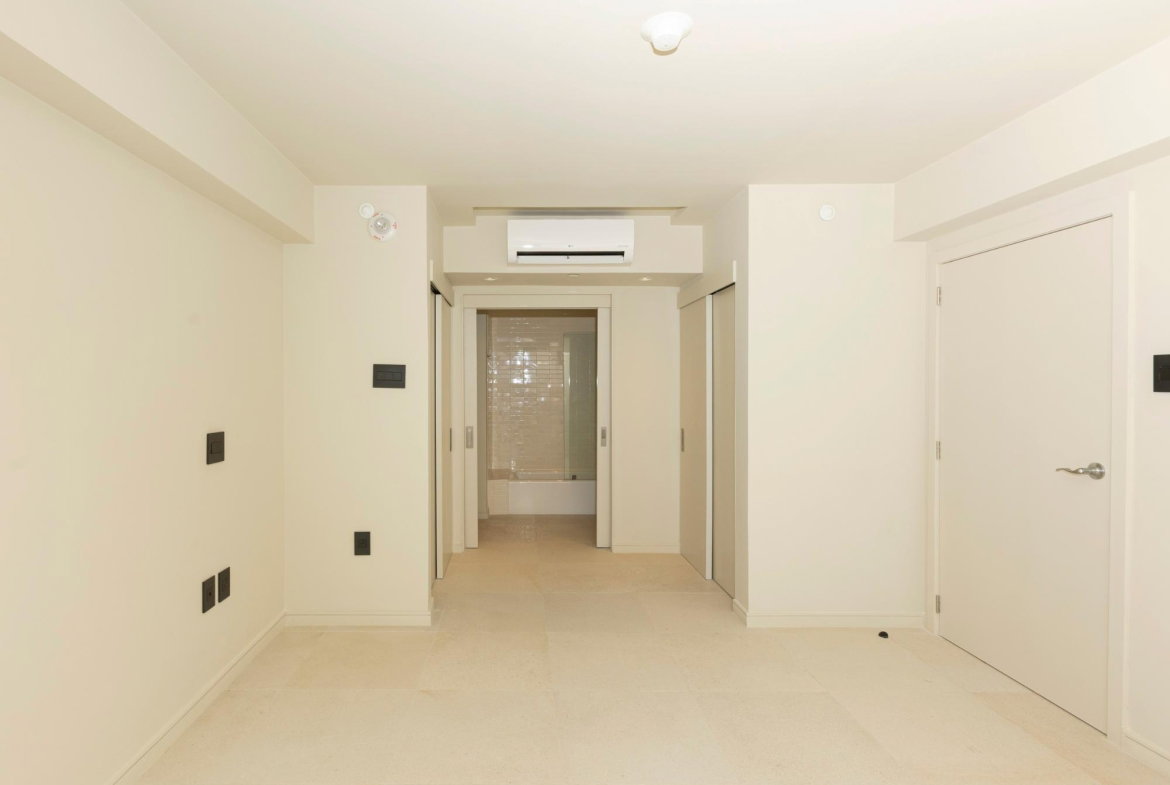 Seventh image of 1111-2-4 King Street in Downtown Kingston, Kingston, Jamaica - property is For Rent