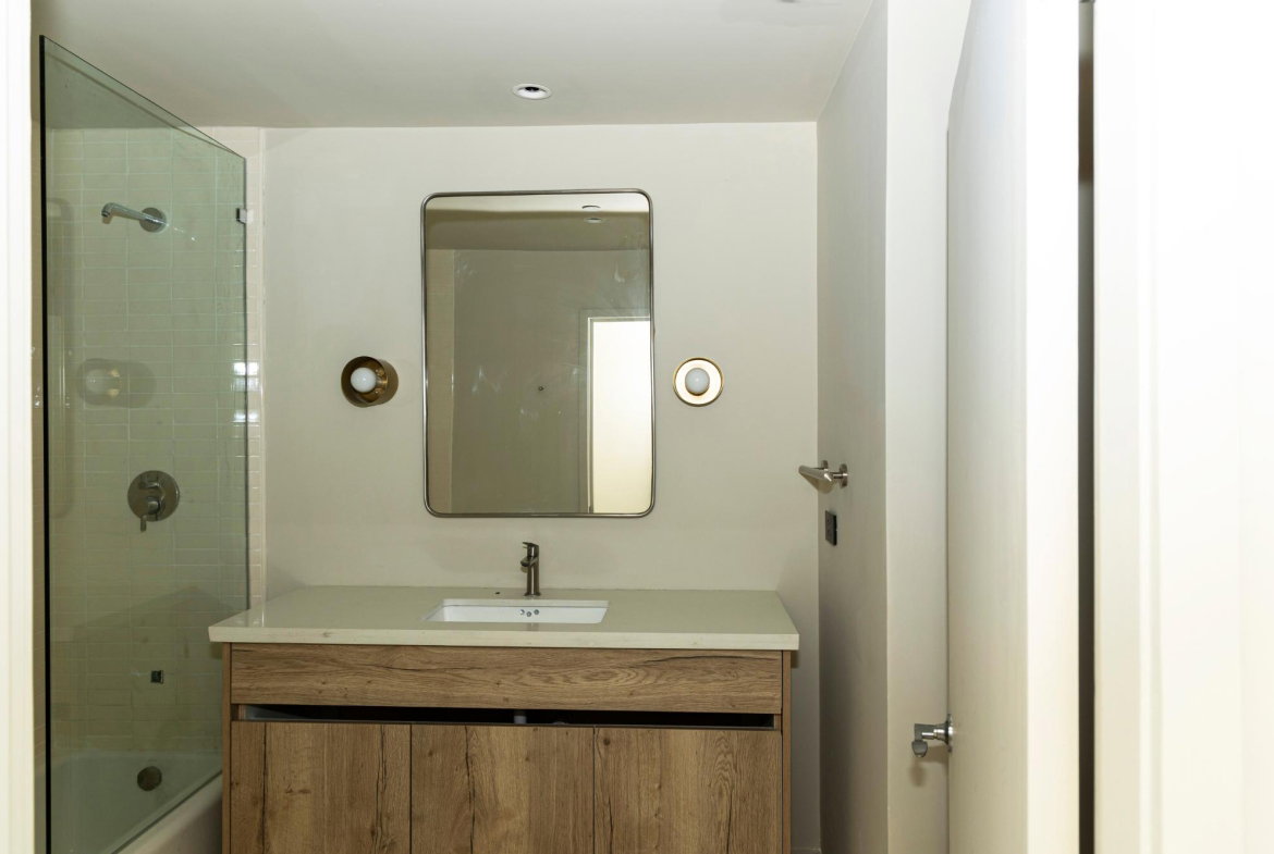 Fifth image of 1202-2-4 King Street in Kingston 1, Kingston, Jamaica - property is For Rent