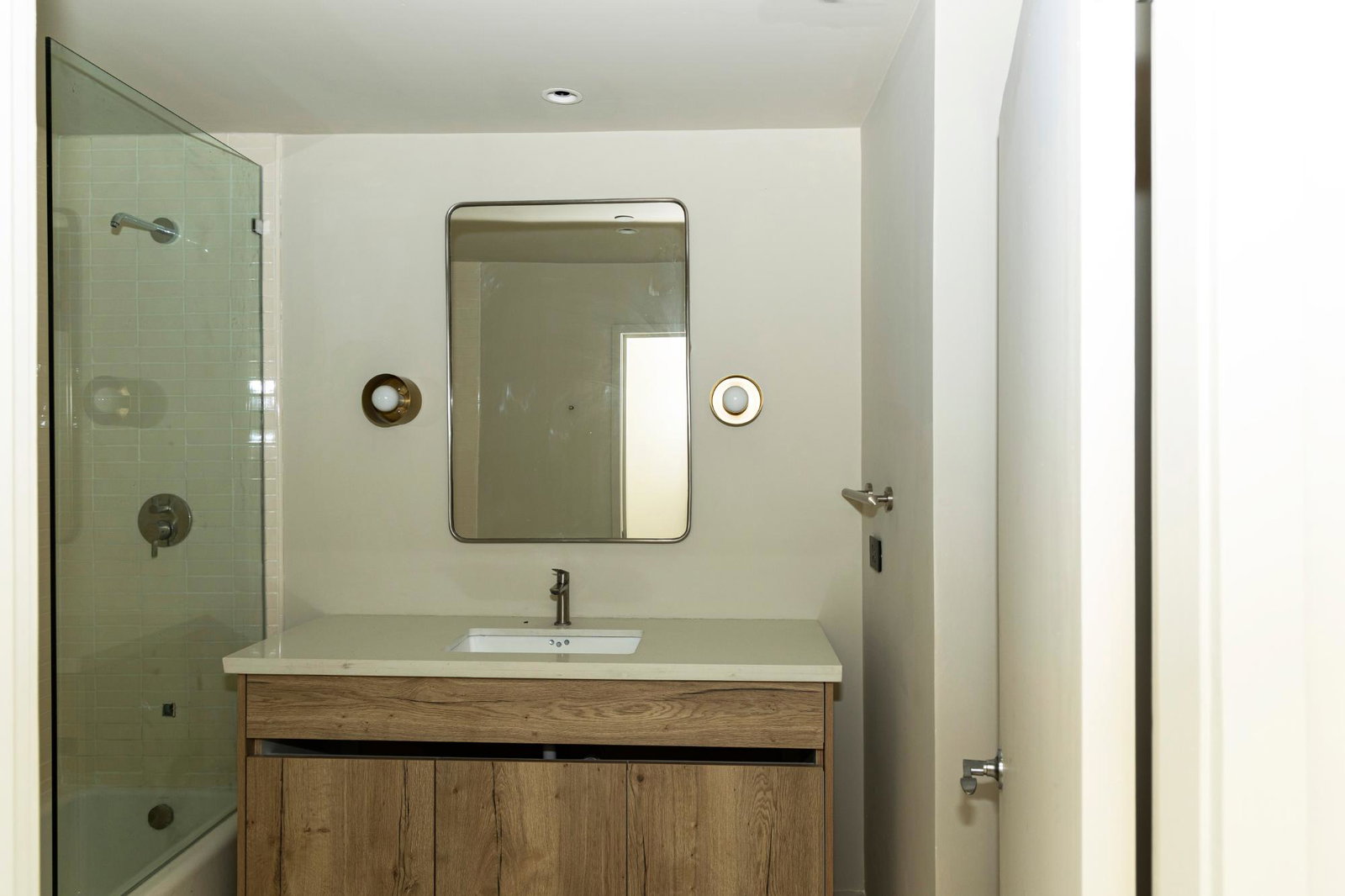 Fifth image of 1202-2-4 King Street in Kingston 1, Kingston, Jamaica - property is For Rent