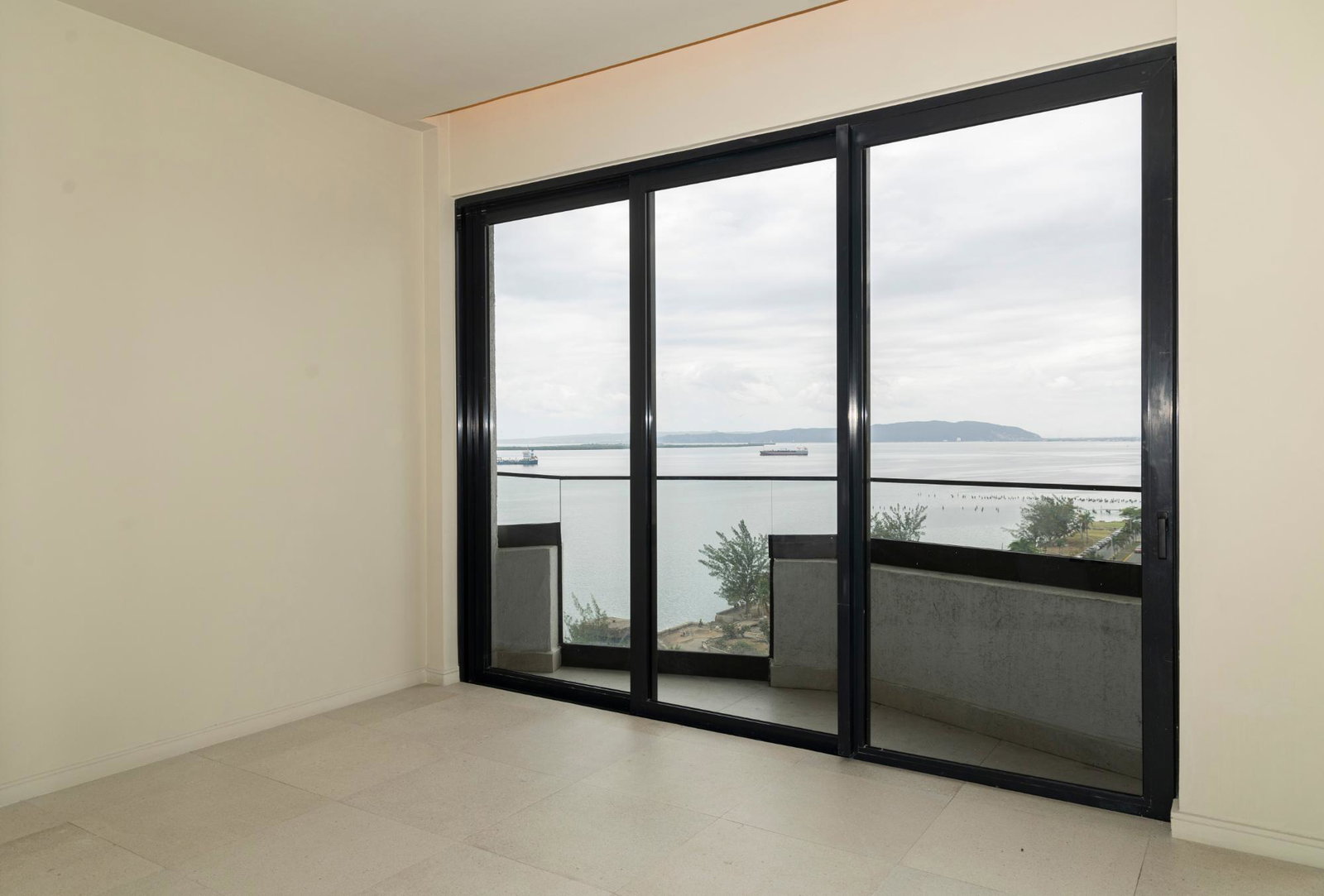 Eighth image of 1205-2-4 King Street in Kingston 1, Kingston, Jamaica - property is For Rent