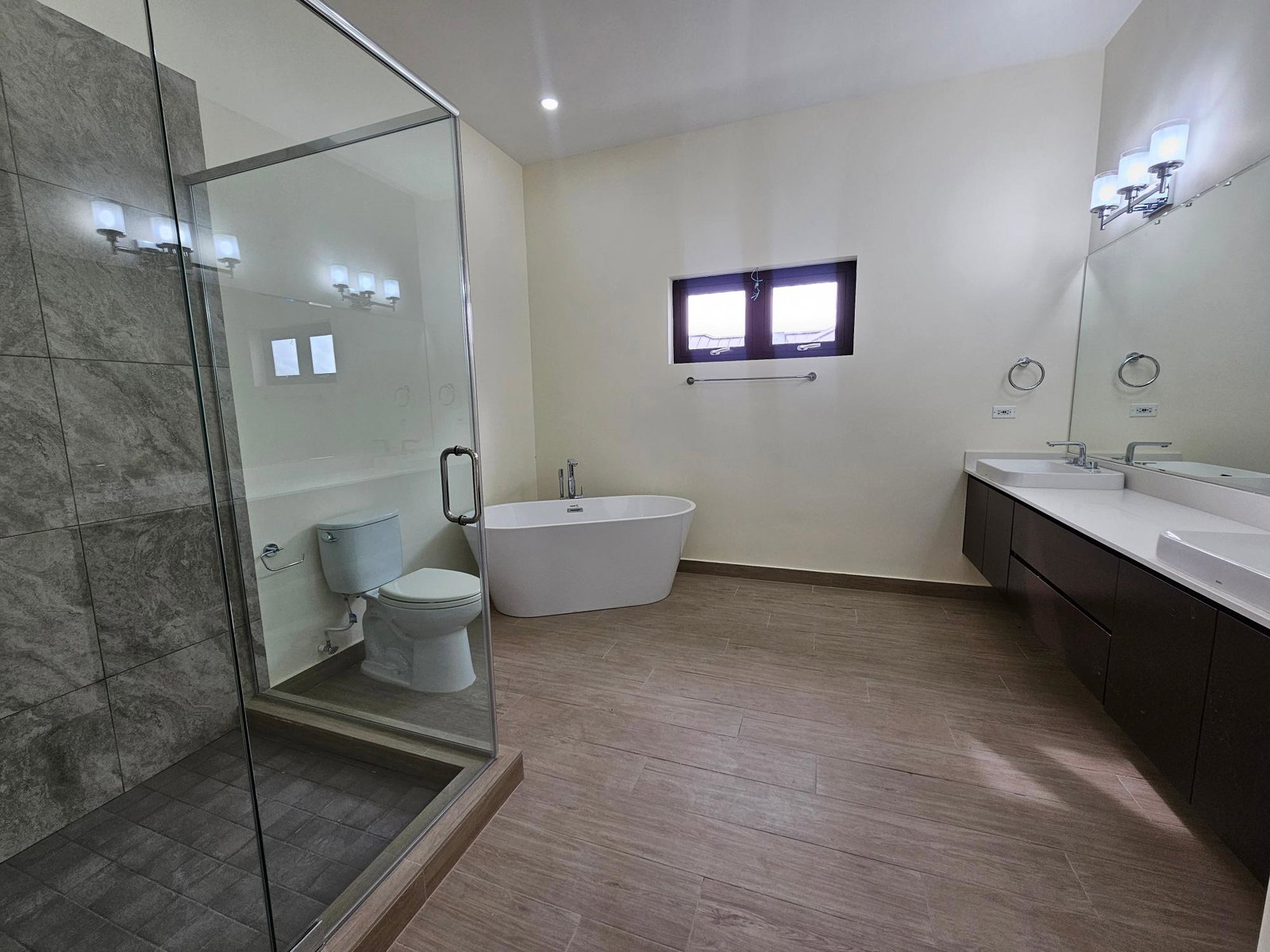 Twenty-First image of a Millsborough Avenue in Kingston 6, St. Andrew, Jamaica - property is For Rent