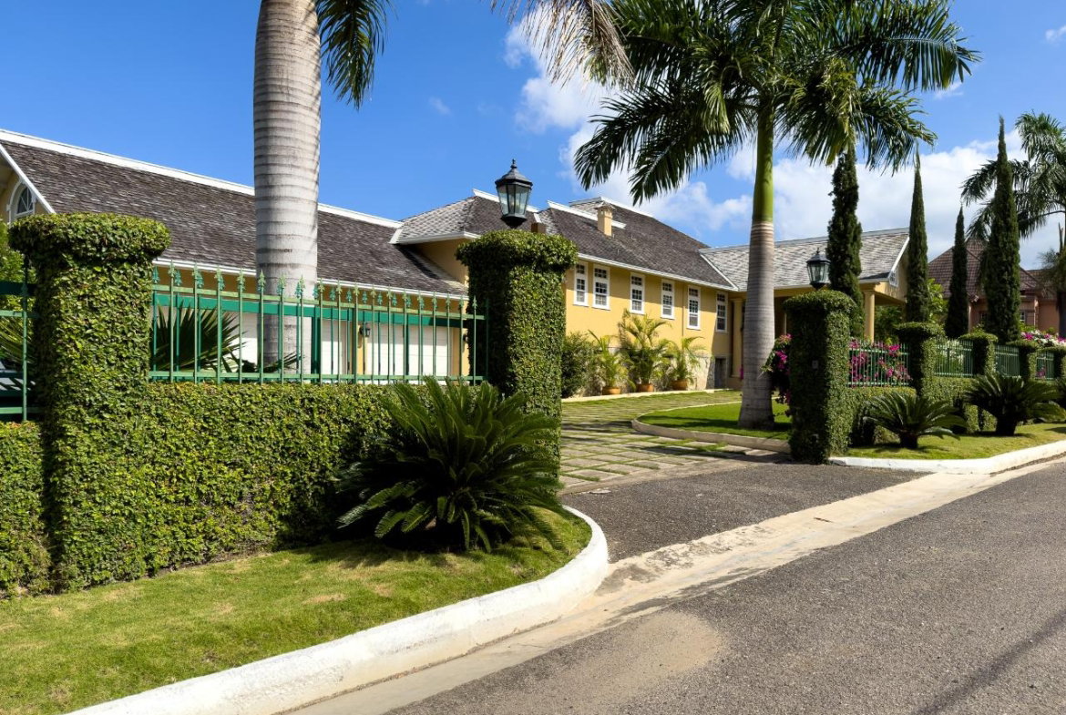 Third image of Mansfield Drive in Ocho Rios, St. Ann, Jamaica - property is For Rent