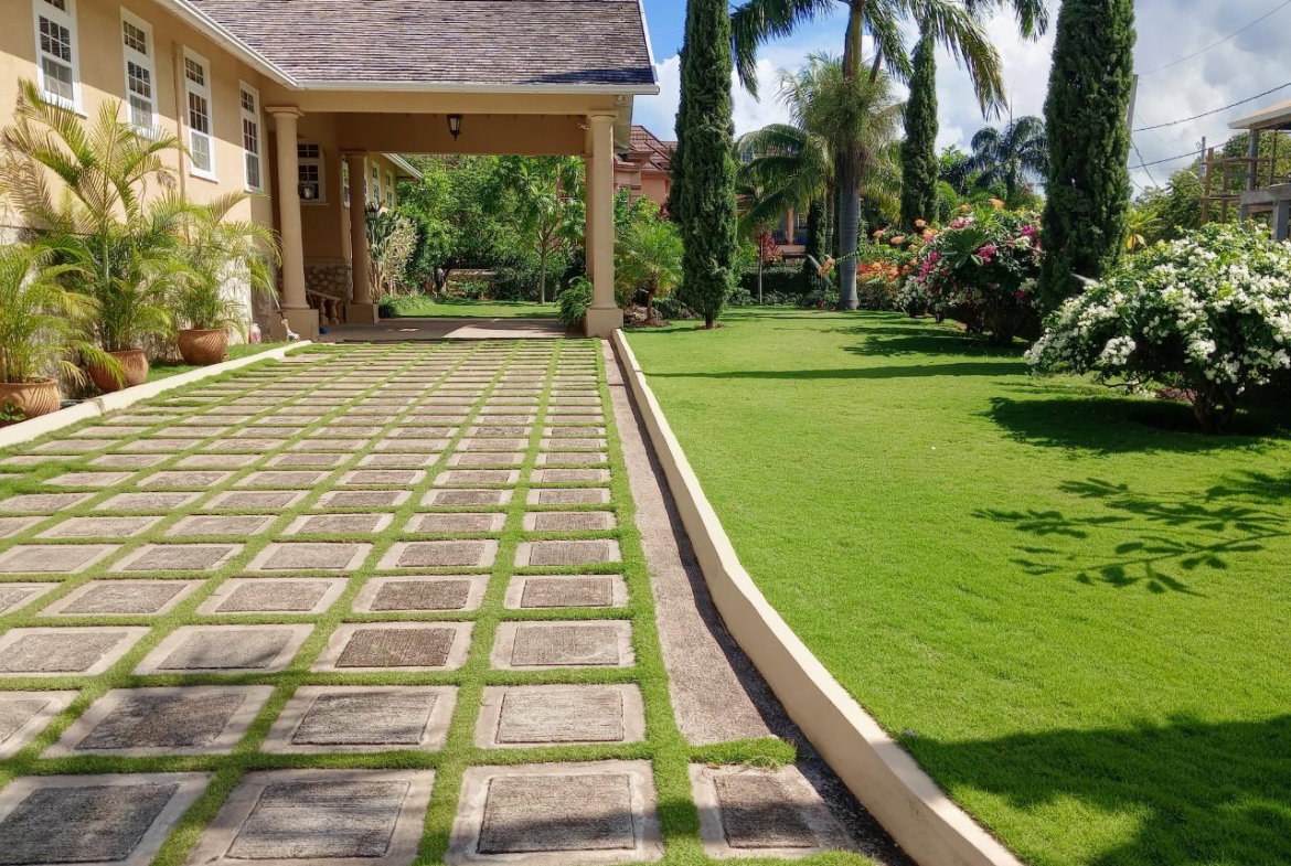 Fifth image of Mansfield Drive in Ocho Rios, St. Ann, Jamaica - property is For Rent