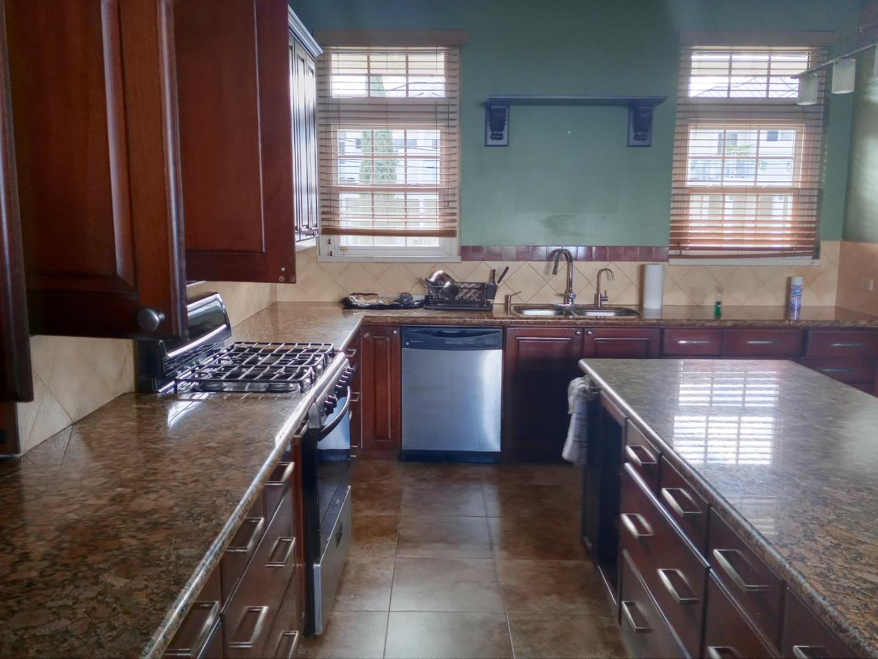 Luxury-Villa-for-Rent-in-Ocho-Rios-Jamaica-Stunning-Caribbean-Views Sixth image of Mansfield Drive in Ocho Rios, St. Ann, Jamaica - property is For Rent