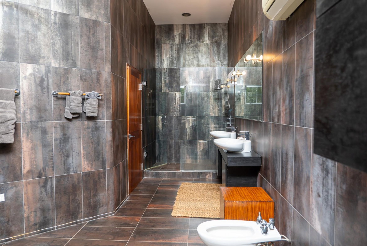 Eleventh image of Casa Bella ,highlands in Rose Hall, St. James, Jamaica - property is For Sale