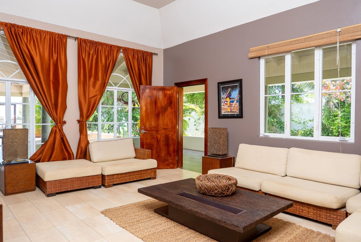Seventh image of Casa Bella ,highlands in Rose Hall, St. James, Jamaica - property is For Sale
