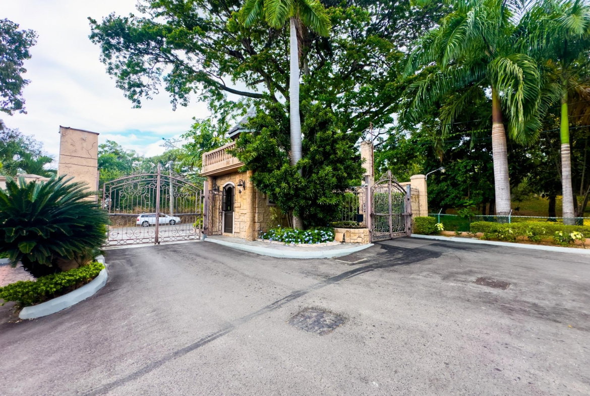 Second image of 12-6 Long Lane in Kingston 8, St. Andrew, Jamaica - property is For Sale