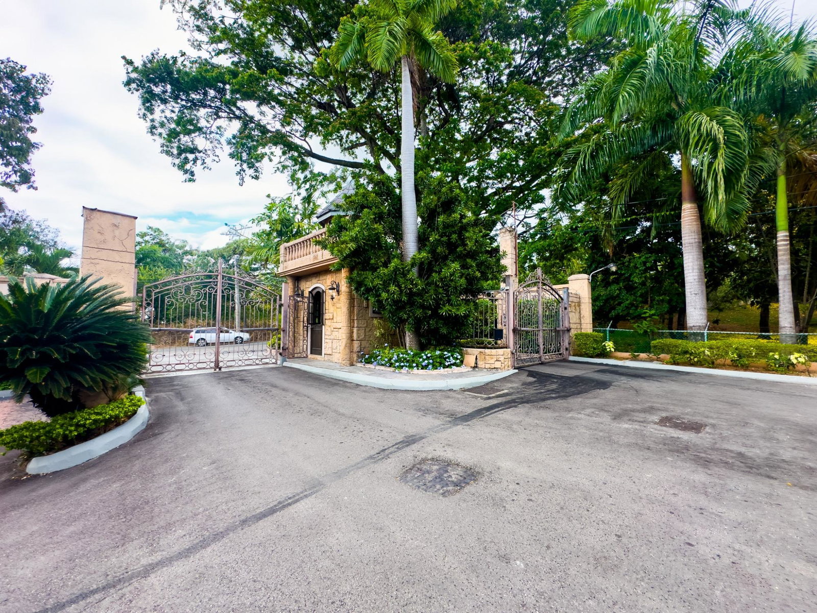 Second image of 12-6 Long Lane in Kingston 8, St. Andrew, Jamaica - property is For Sale