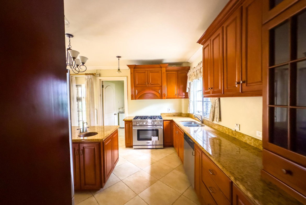 Eleventh image of 12-6 Long Lane in Kingston 8, St. Andrew, Jamaica - property is For Sale