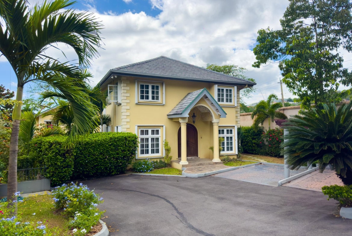 First image of 12-6 Long Lane in Kingston 8, St. Andrew, Jamaica - property is For Sale