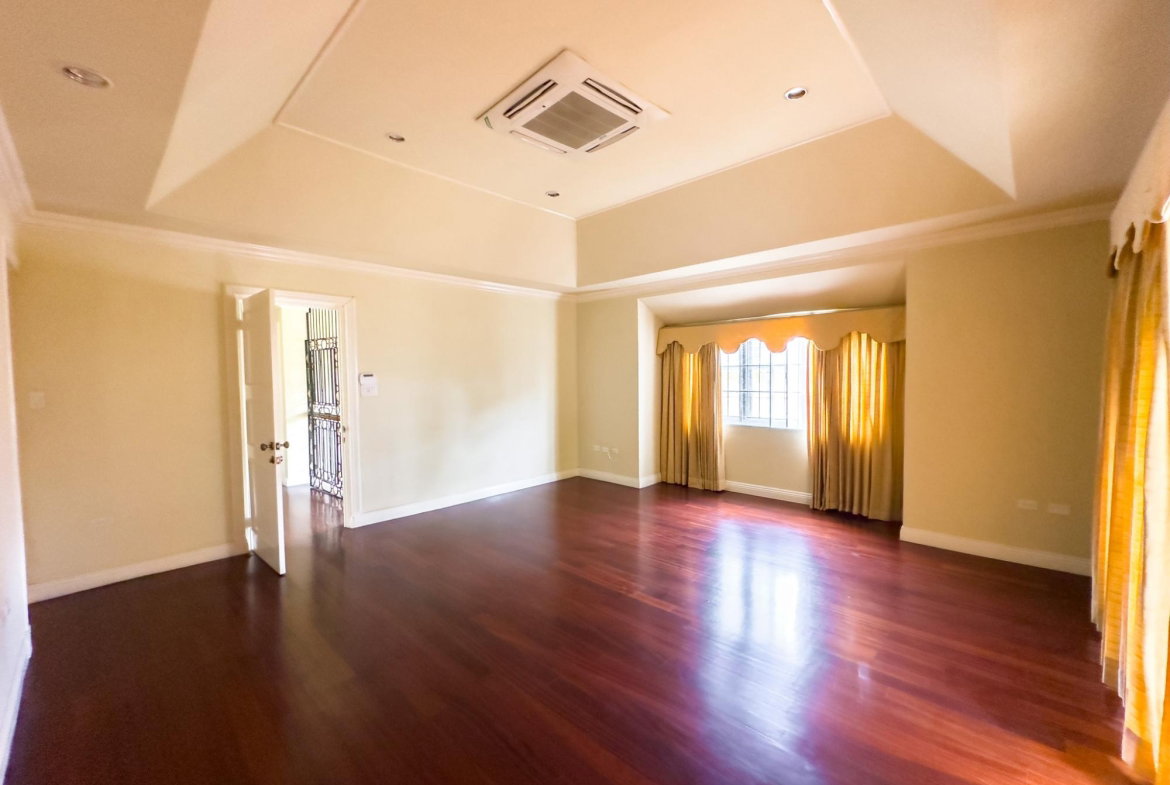 Twenty-Fifth image of 12-6 Long Lane in Kingston 8, St. Andrew, Jamaica - property is For Sale