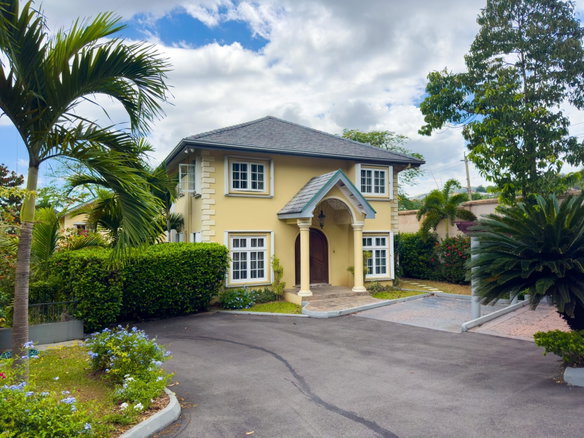 First image of 12-6 Long Lane in Kingston 8, St. Andrew, Jamaica - property is For Sale