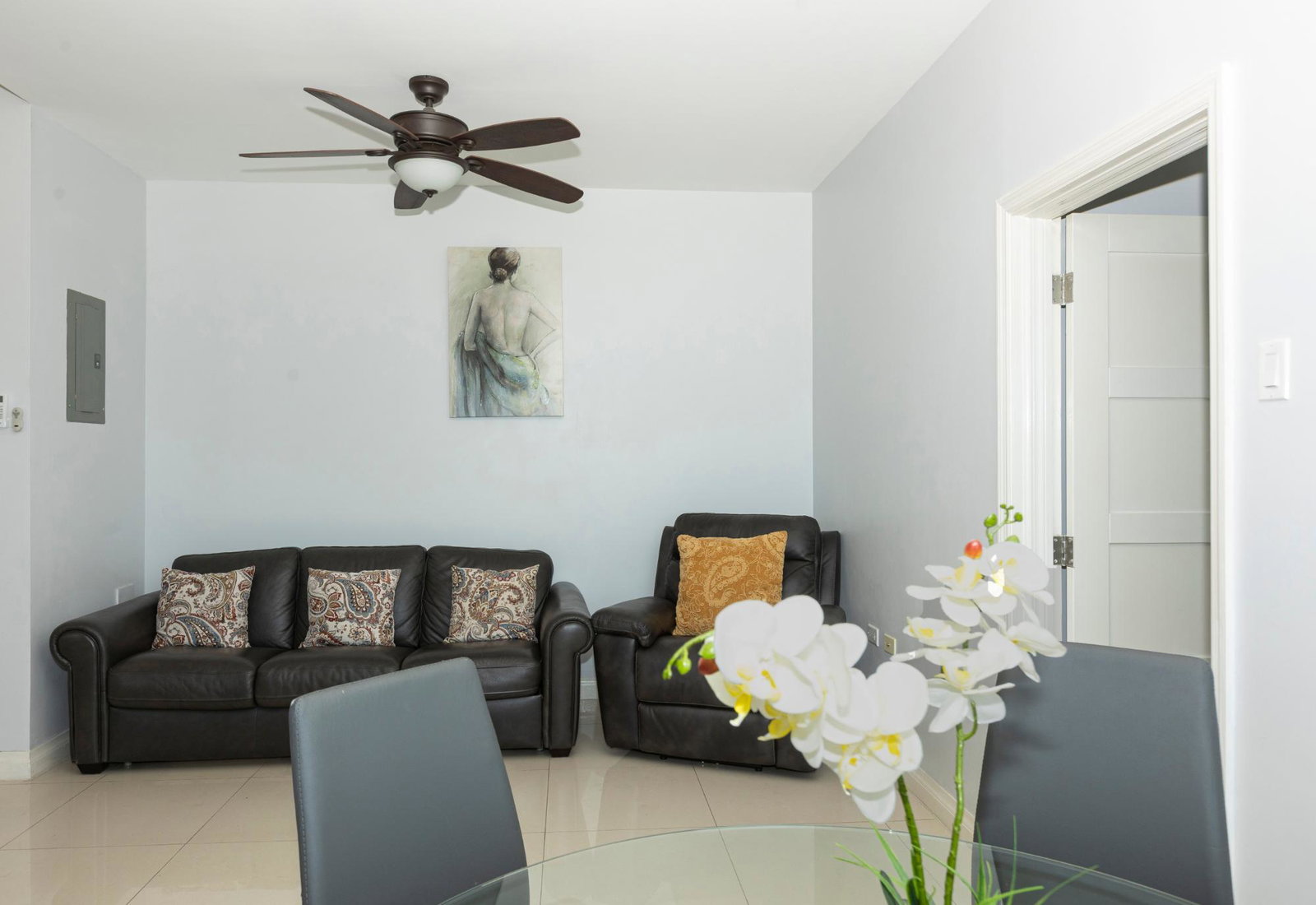 Modern-1-Bedroom-Apartment-for-Rent-at-Harloes-Place-St.-Andrew Seventh image of A403-10 Surbiton Road, Harloes in Kingston 6, St. Andrew, Jamaica - property is For Rent