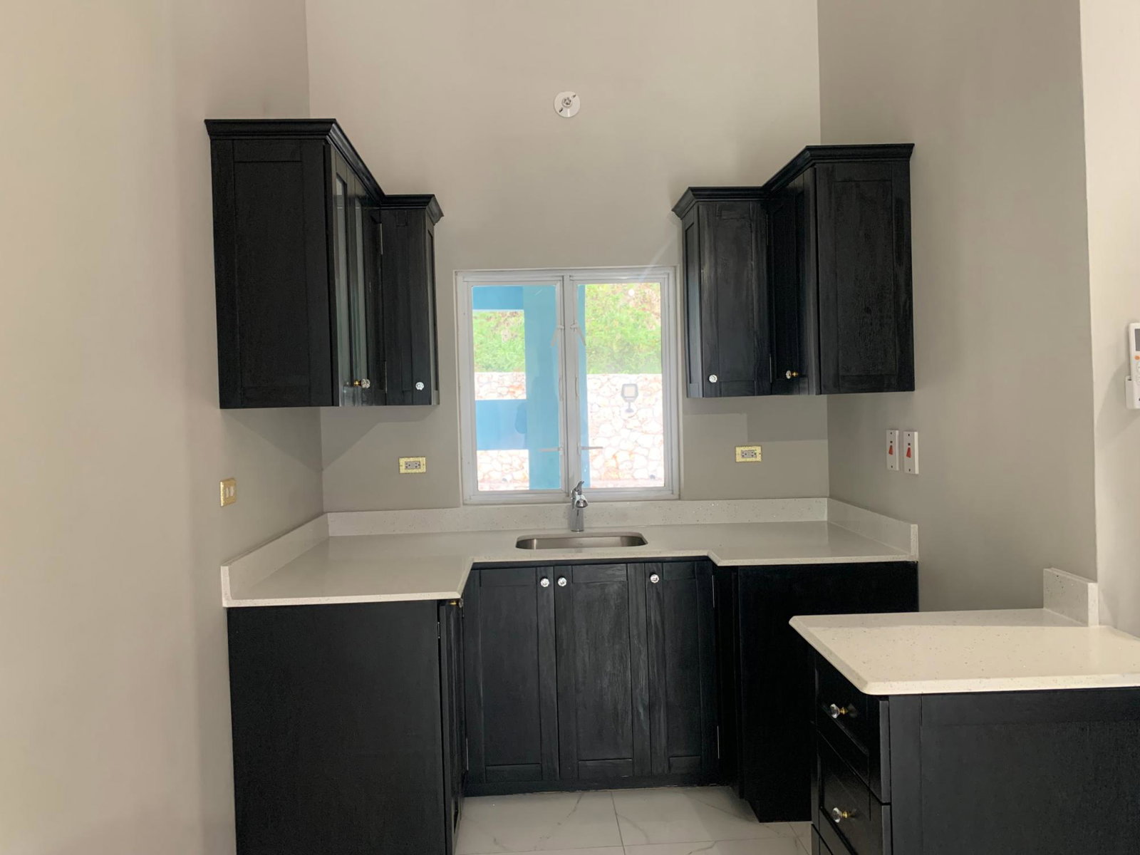 Seventh image of 30-3 Belvedere Road in Belvedere, St. Andrew, Jamaica - property is For Rent