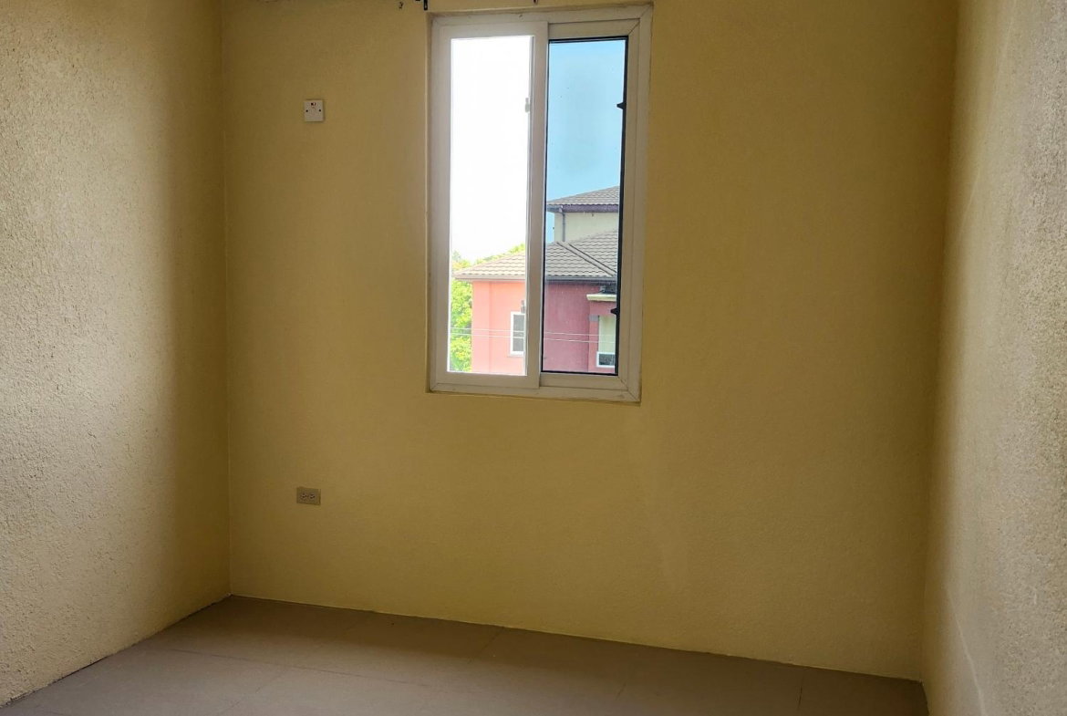 Eleventh image of 17-8 Washington Drive in Kingston 10, St. Andrew, Jamaica - property is For Sale