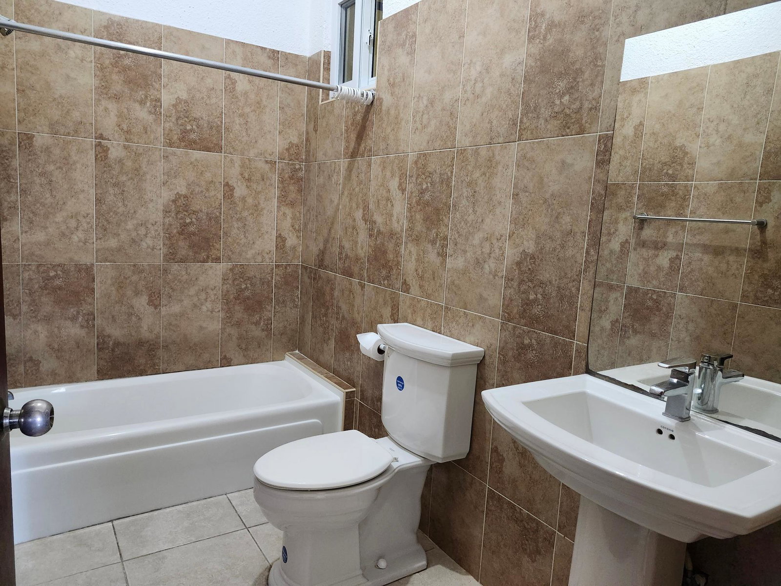 Thirteenth image of 17-8 Washington Drive in Kingston 10, St. Andrew, Jamaica - property is For Sale