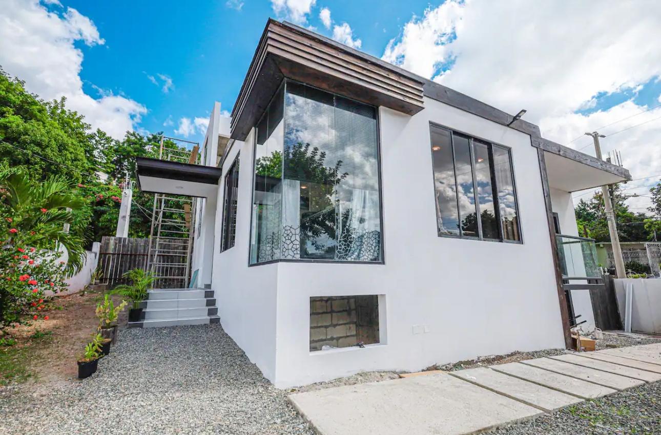 Second image of 4-2 Michigan Close in KINGSTON, Kingston, Jamaica - property is For Rent