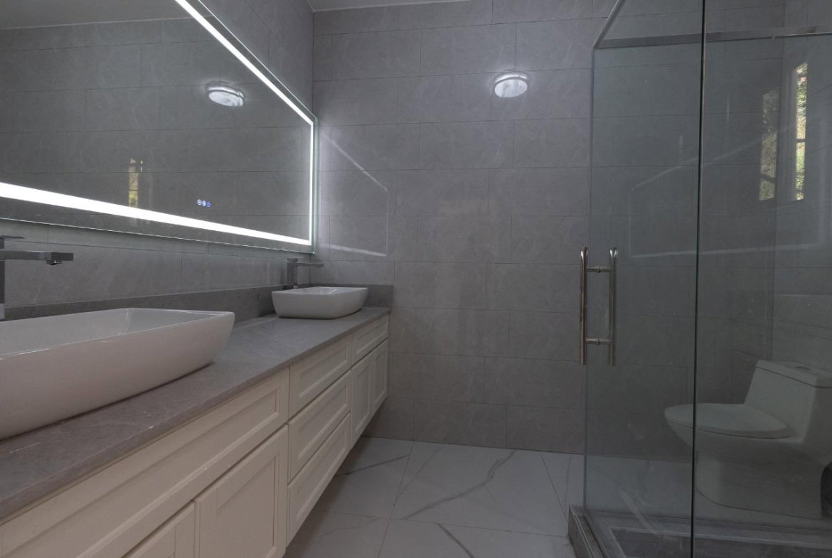 Sixteenth image of D3-3 Stillwell Road, Kingston in Kingston 8, St. Andrew, Jamaica - property is For Sale