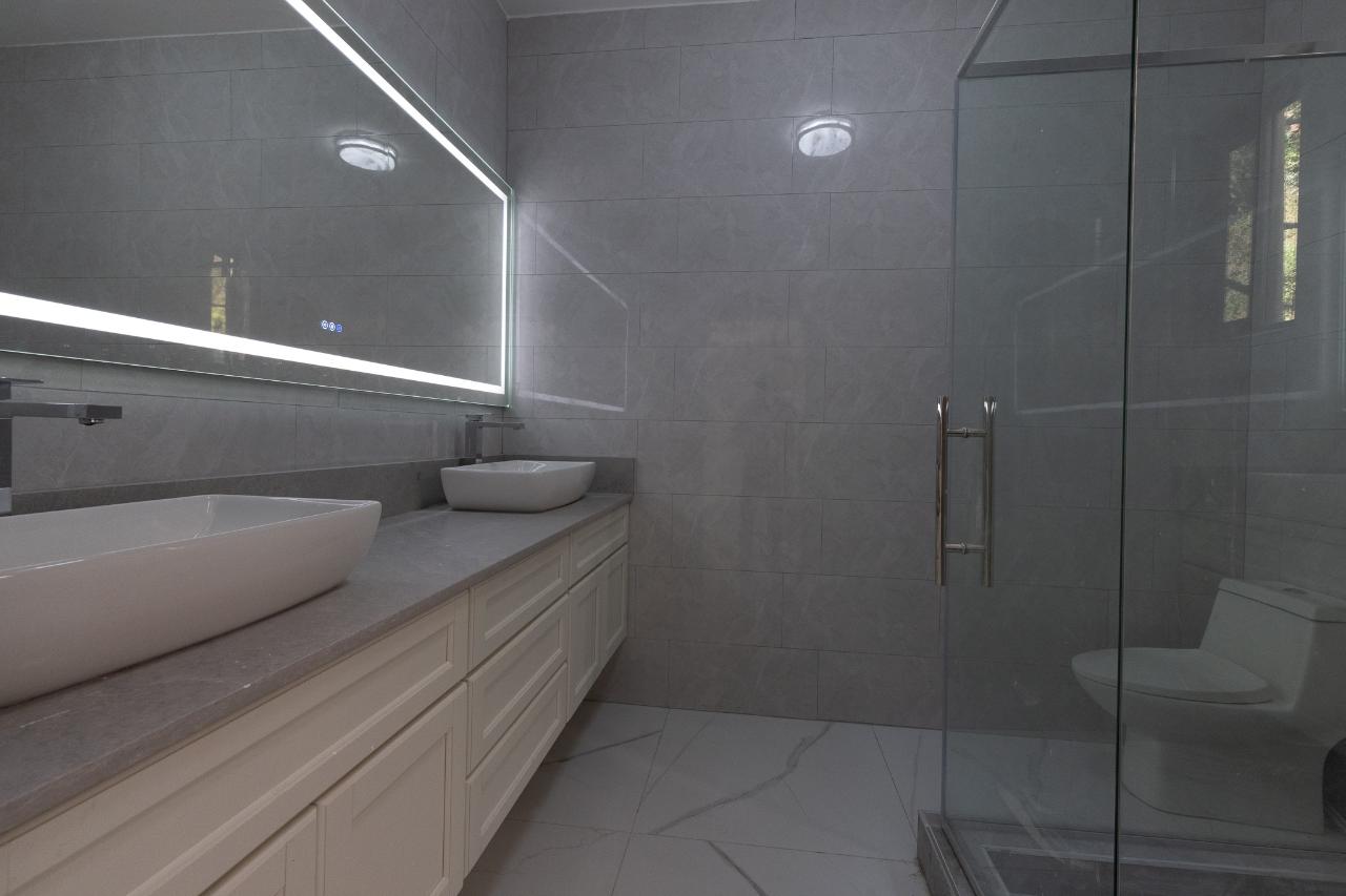 Sixteenth image of D3-3 Stillwell Road, Kingston in Kingston 8, St. Andrew, Jamaica - property is For Sale