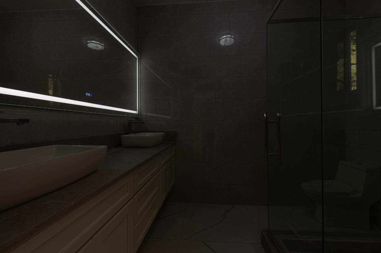 Seventeenth image of D3-3 Stillwell Road, Kingston in Kingston 8, St. Andrew, Jamaica - property is For Sale