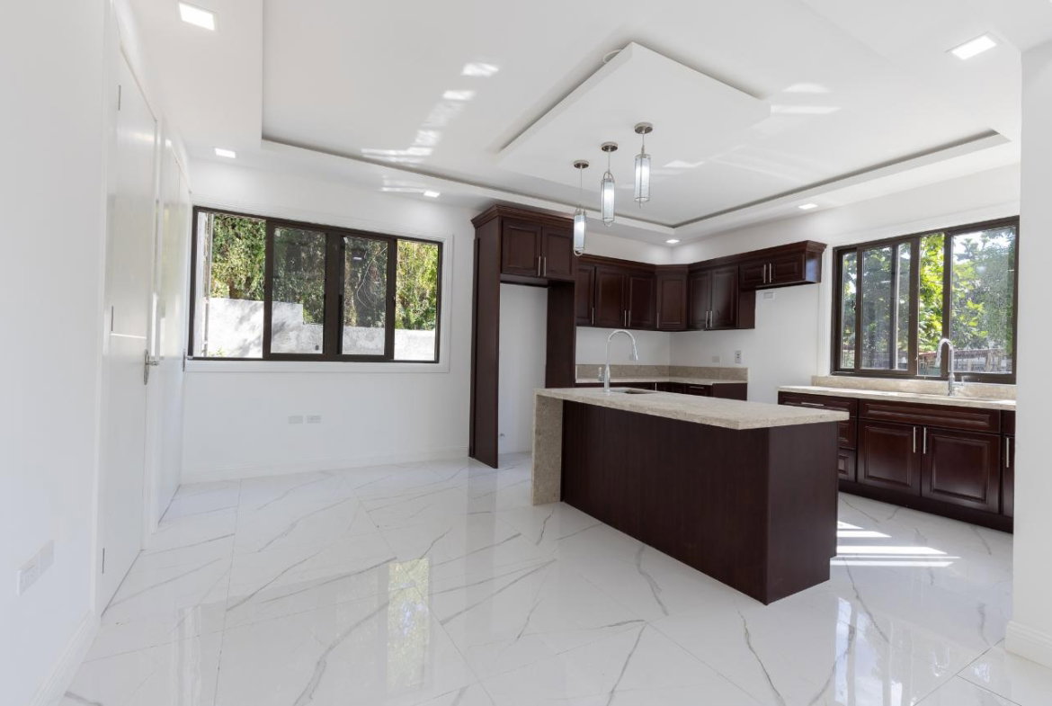 Fifth image of E4-3 Stillwell Road, Kingston in Kingston 8, St. Andrew, Jamaica - property is For Sale