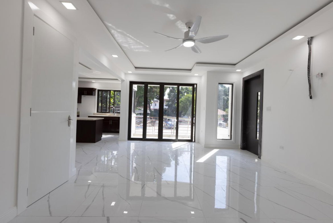 Ninth image of E4-3 Stillwell Road, Kingston in Kingston 8, St. Andrew, Jamaica - property is For Sale