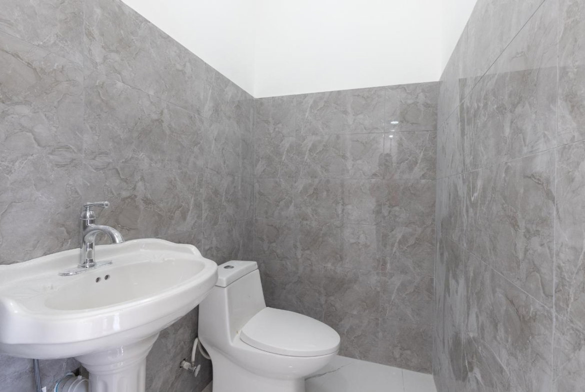 Nineteenth image of E4-3 Stillwell Road, Kingston in Kingston 8, St. Andrew, Jamaica - property is For Sale