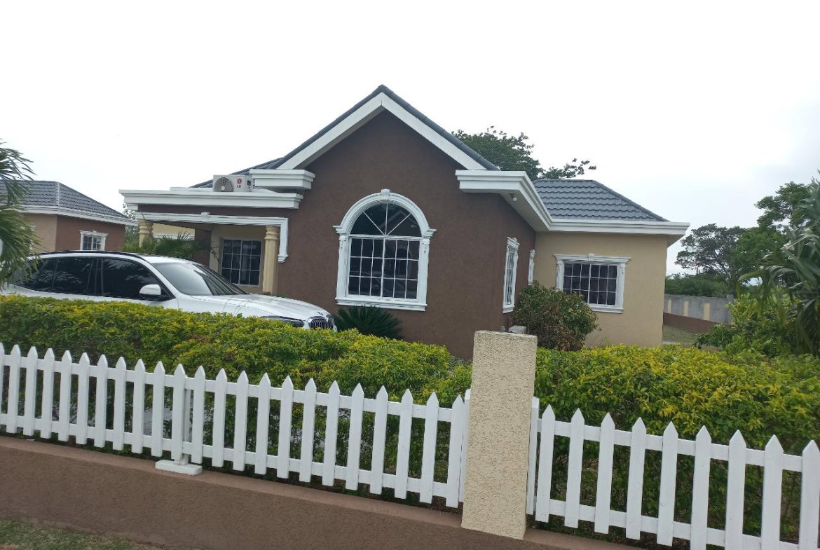 Sixth image of 15 Genesis Manor in Santa Cruz, St. Elizabeth, Jamaica - property is For Sale