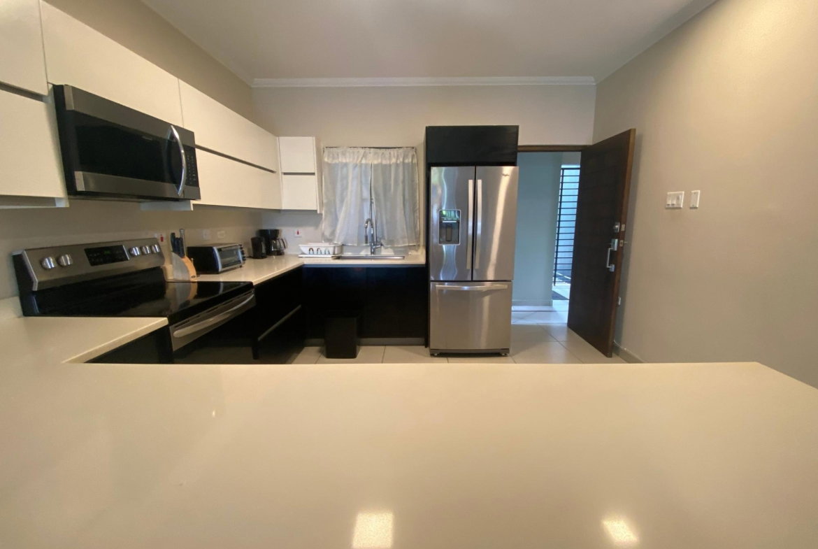 Eleventh image of 21d-16 Garden Close in Kingston 8, St. Andrew, Jamaica - property is For Rent