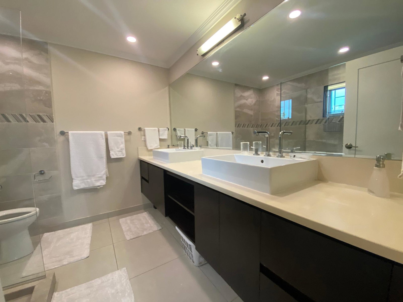 Modern-2-Bed-Apartment-for-Rent-in-St.-Andrew-Jamaica-21D-Garden-Close Twenty-Third image of 21d-16 Garden Close in Kingston 8, St. Andrew, Jamaica - property is For Rent