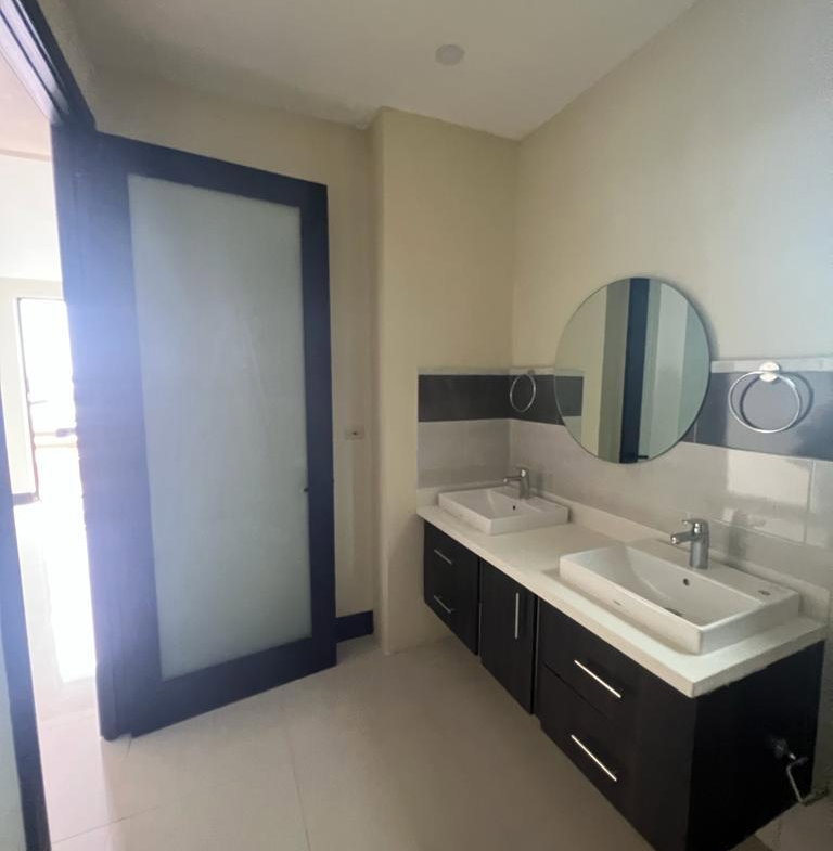 Fourth image of 21-41 Paddington Terrace in Kingston 6, St. Andrew, Jamaica - property is For Rent