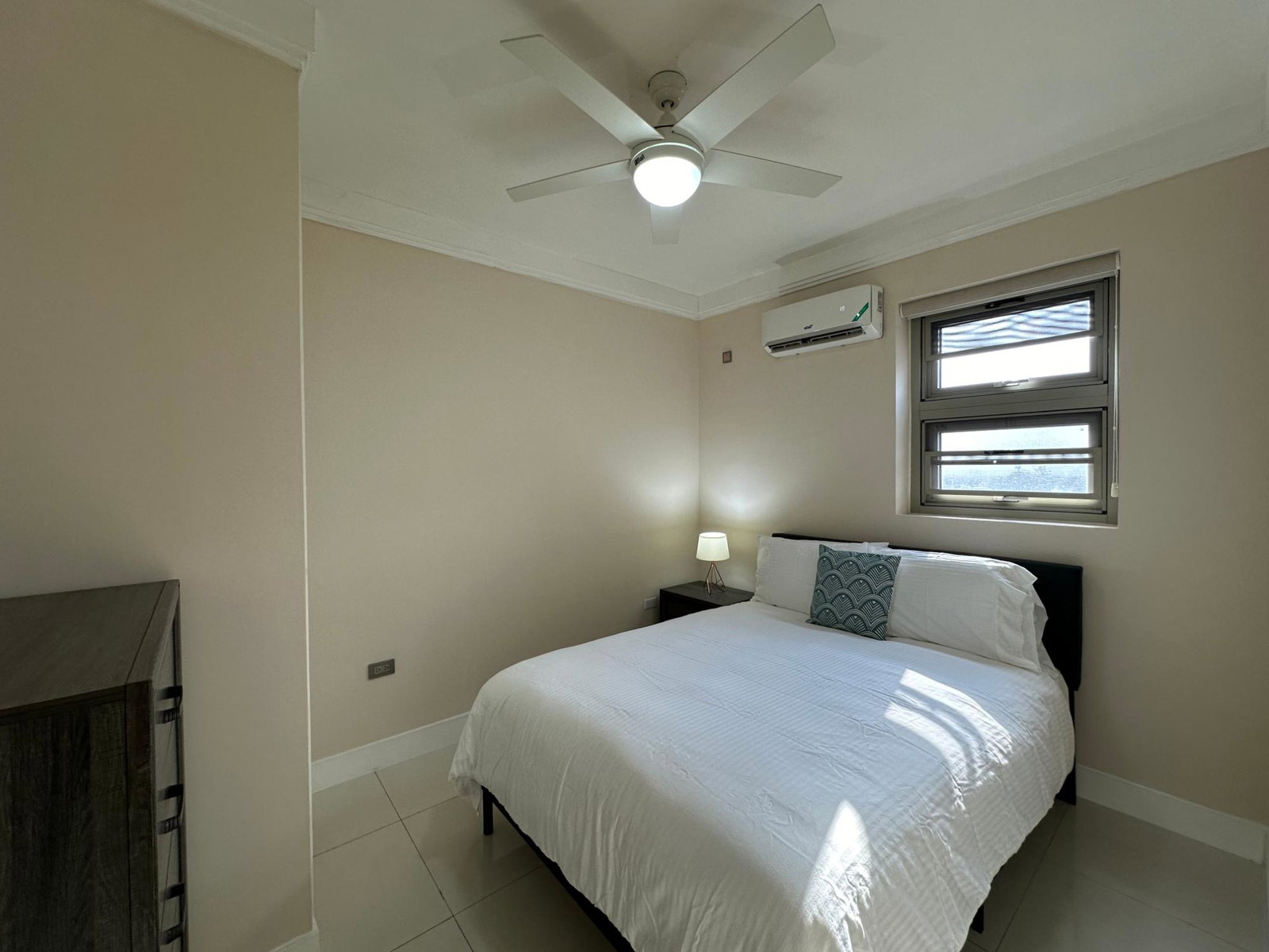 Modern-2-Bedroom-Apartment-for-Rent-in-Kingston-20-South-Avenue Sixteenth image of 406-20 South Avenue in Kingston 10, St. Andrew, Jamaica - property is For Rent