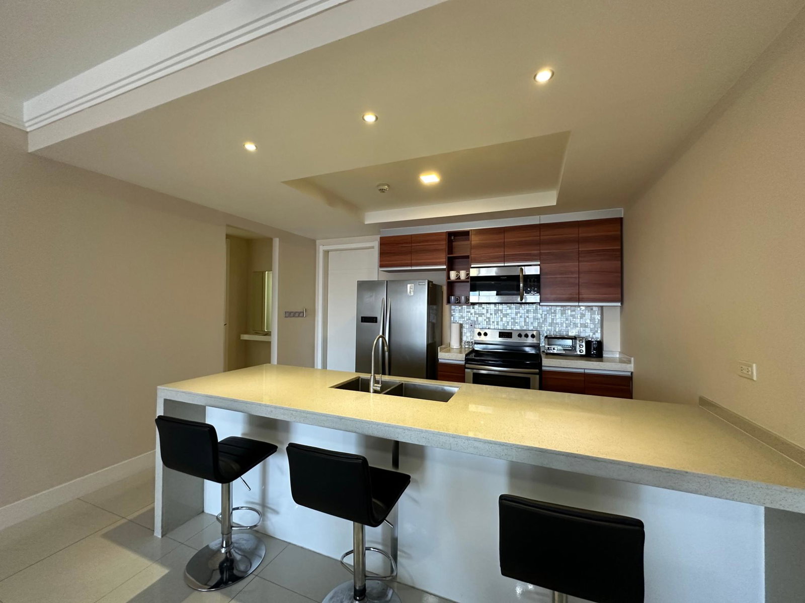 Modern-2-Bedroom-Apartment-for-Rent-in-Kingston-20-South-Avenue Fifth image of 406-20 South Avenue in Kingston 10, St. Andrew, Jamaica - property is For Rent