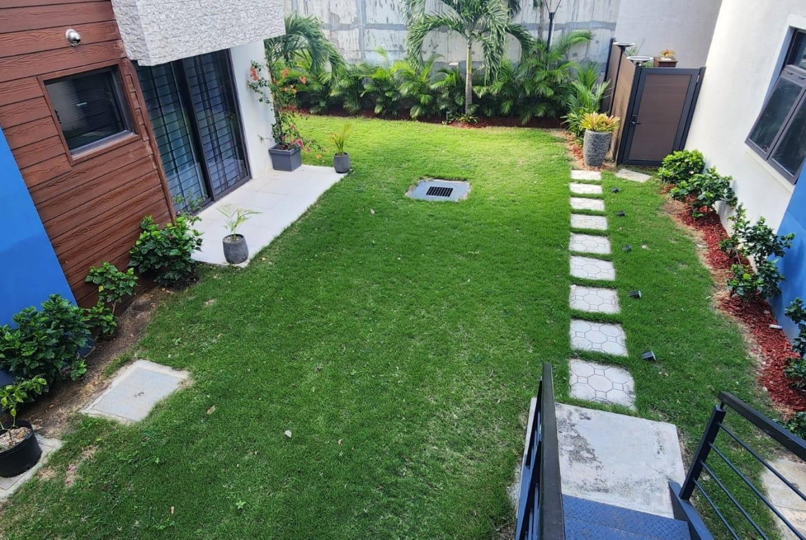 Twenty-Eighth image of 33-21 Salisbury Avenue in Kingston 6, St. Andrew, Jamaica - property is For Rent