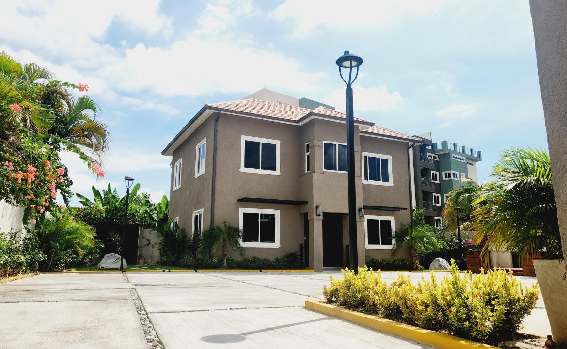First image of 3-2 Merrivale Close, Kingston in Kingston 8, St. Andrew, Jamaica - property is For Rent