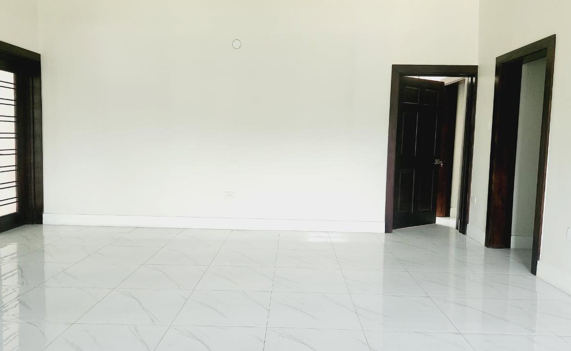 Thirteenth image of 3-2 Merrivale Close, Kingston in Kingston 8, St. Andrew, Jamaica - property is For Rent