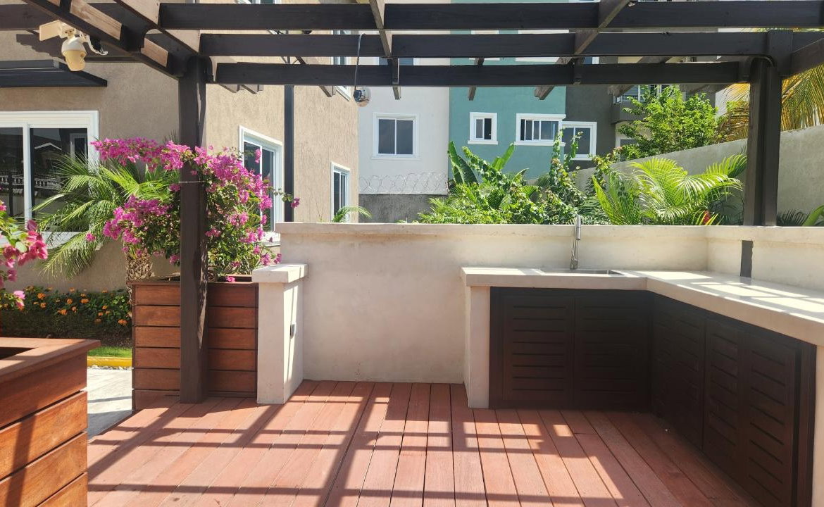 Sixteenth image of 3-2 Merrivale Close, Kingston in Kingston 8, St. Andrew, Jamaica - property is For Rent