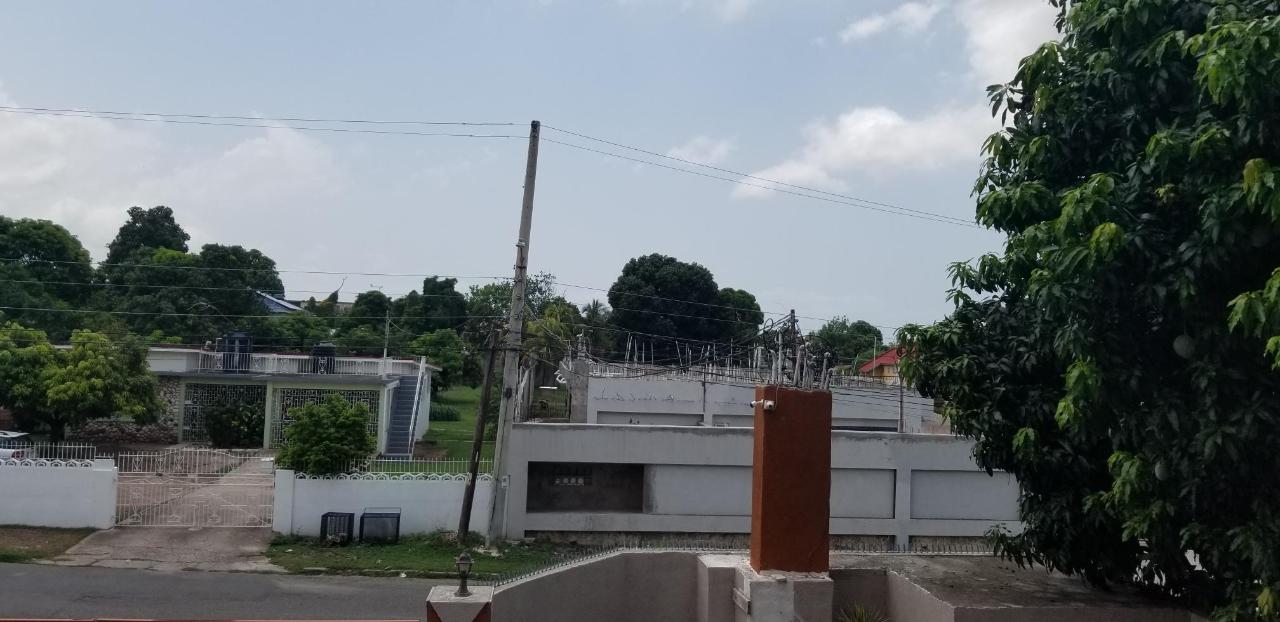 Twenty-Second image of 6-77 Sunrise Crescent, Kingsto in Kingston 19, St. Andrew, Jamaica - property is For Rent