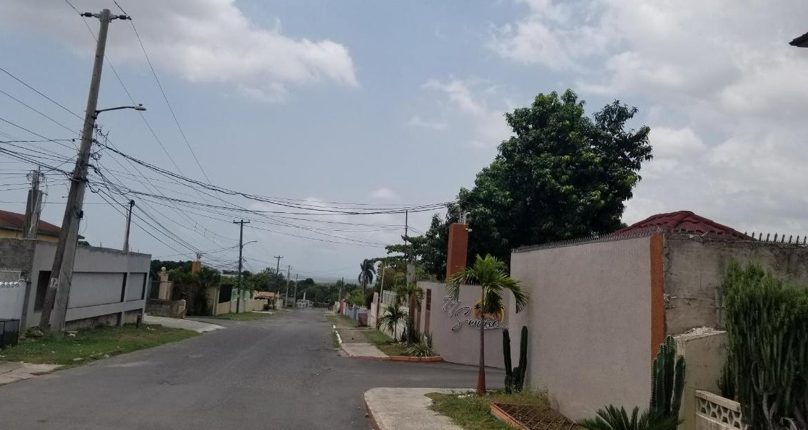 Twenty-Fourth image of 6-77 Sunrise Crescent, Kingsto in Kingston 19, St. Andrew, Jamaica - property is For Rent